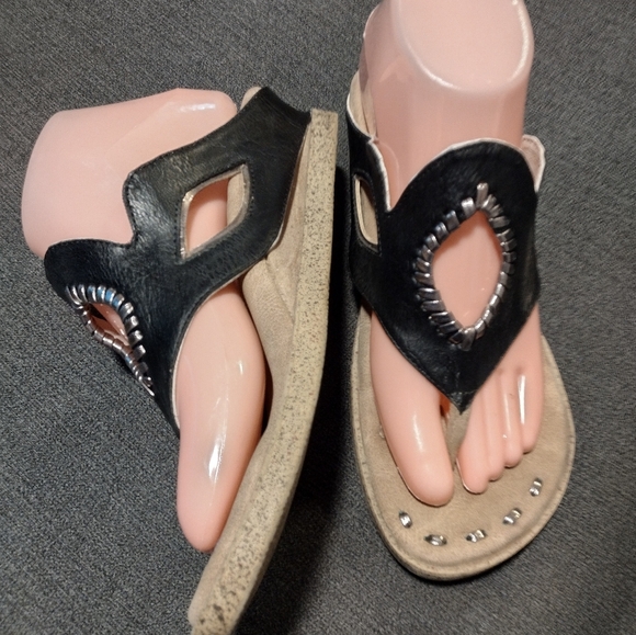 MODZORI reversibles Lirah Flip Sandal - Picture 6 of 9